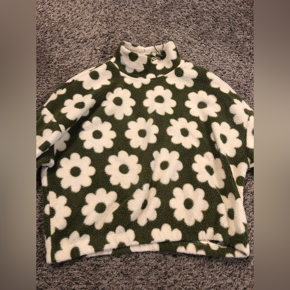 Pacsun crop sweater